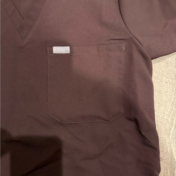 Figs Women's Scrub Set in Dark Brown/Burgundy - Picture 3 of 10